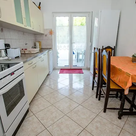 Appartamento Eg Marjetka Bis 9 By Interhome