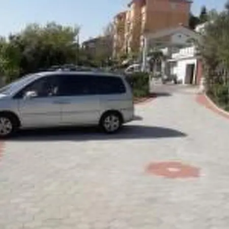 Lejlighed Eg Marjetka Bis 9 By Interhome Rab Town