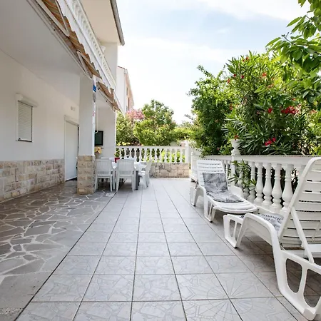 Eg Marjetka Bis 9 By Interhome Lejlighed Rab Town